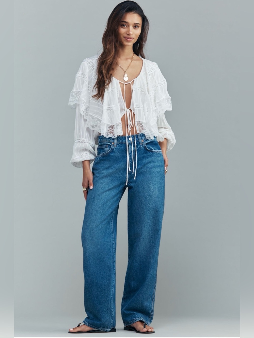 NWT Reformation Val 90’s Mid-Rise Straight Leg Jeans Pelican Medium Wash 28
